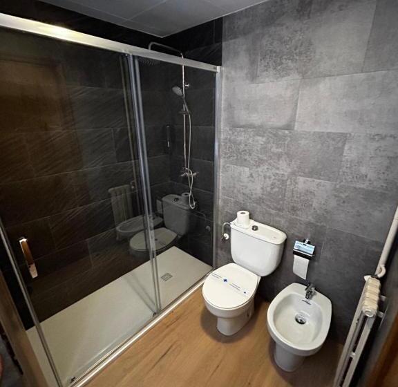 اتاق استاندارد سه نفره, Santa Barbara De La Vall D Ordino