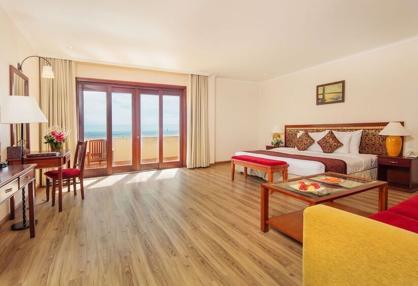 Deluxe Suite Sea View, Sunny Beach Resort & Spa