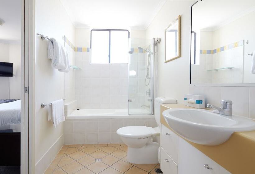 Apartamento 1 Dormitório com Sacada, West End Central Apartments