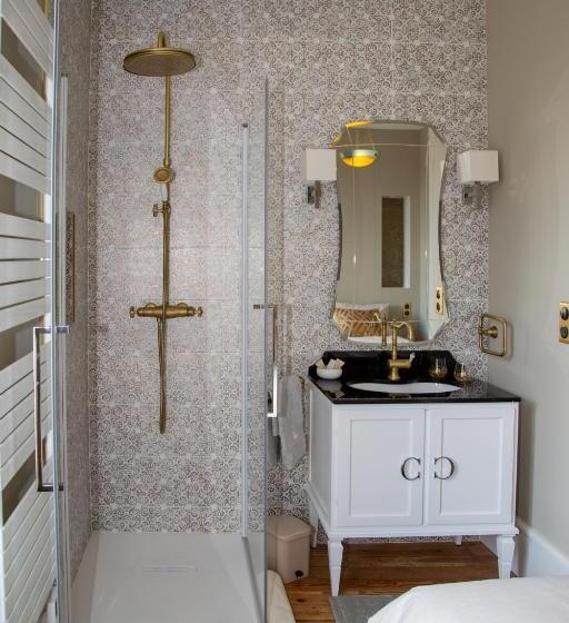 Номер Стандарт, Castel Serein