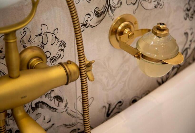 Номер Deluxe Кровать Кинг, Castel Serein