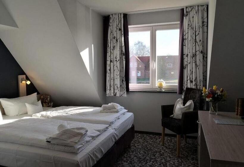 Deluxe Rum, Die Remise Bayard Re 12