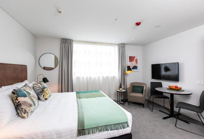 חדר סטודיו סטנדרד, Quest Mount Eden