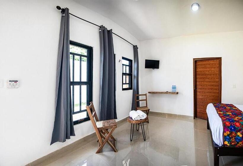 スタンダードトリプルルーム, & Temazcal Bacalike