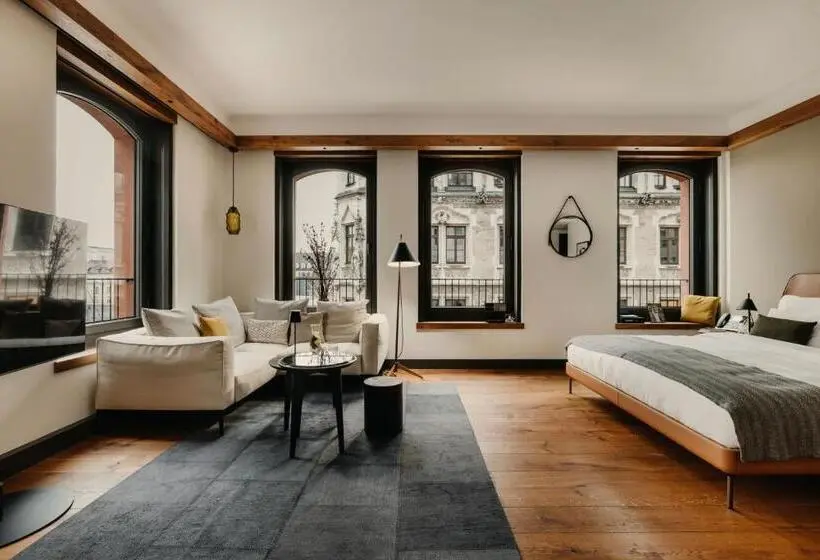 Deluxe Junior Suite, Do & Co Hotel München