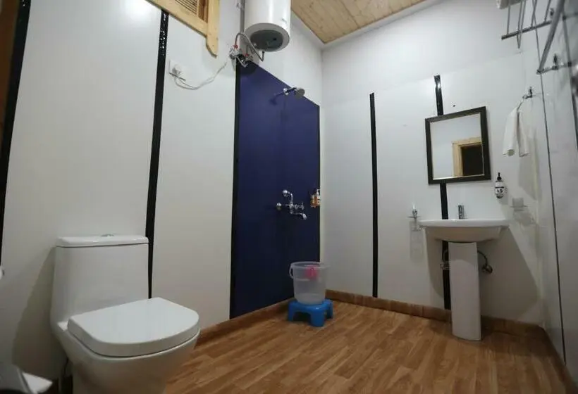 Perhehuone, Le Roi Floating Huts & Eco Rooms Tehri