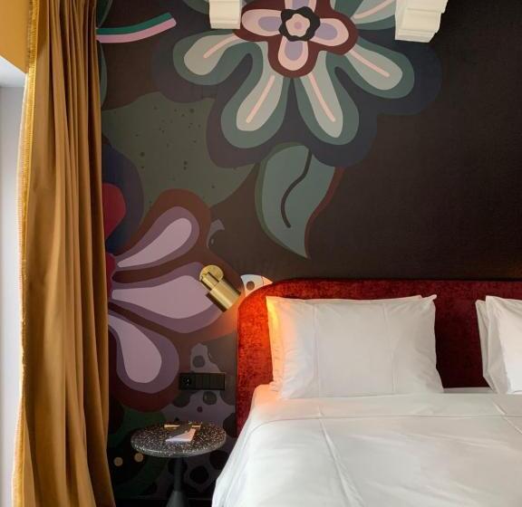 חדר בסיסי, Relais & Chateaux Weeshuis Gouda