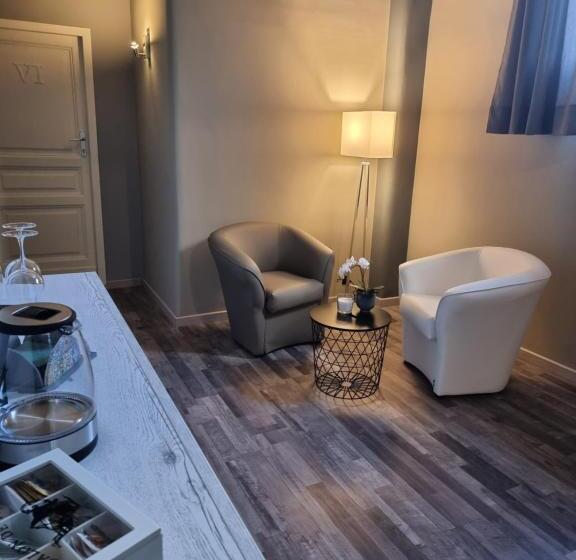 سوئیت با وان آب گرم, Casa Tua Suites