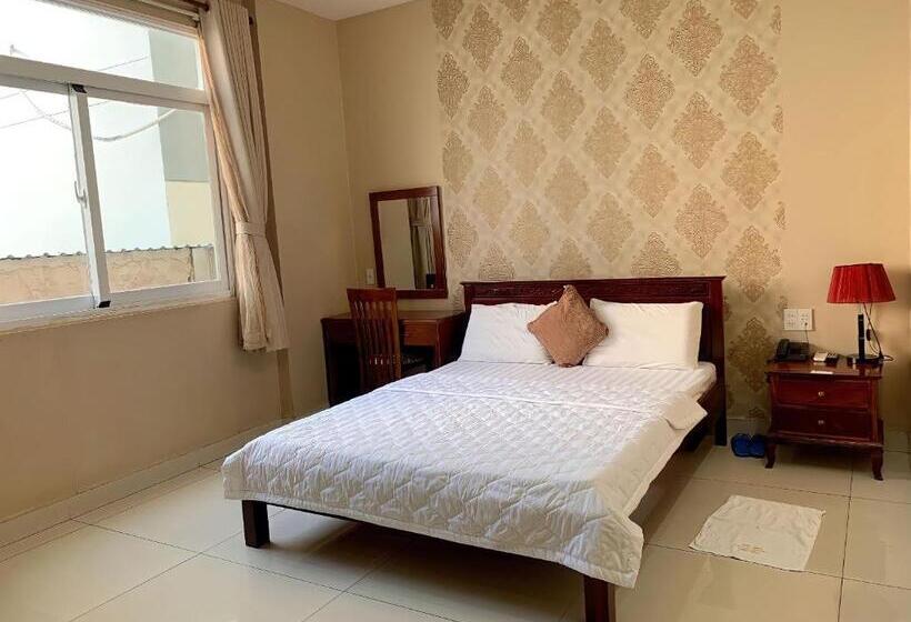 اتاق سوپریور با تخت بزرگ, Ngọc Mấy đại Lợi