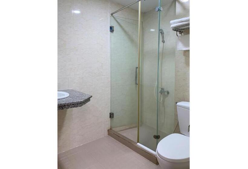 اتاق استاندارد یک نفره, Ngọc Mấy đại Lợi