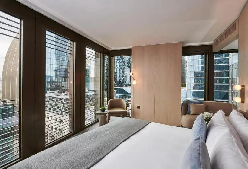 キングサイズベッドのスタンダードルーム, Pan Pacific London