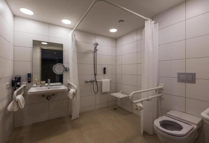 Трехместный Номер Deluxe, Holiday Inn   The Niu, Hop Forchheim, An Ihg