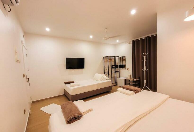 اتاق لوکس, Kingsway Thoddoo Maldives