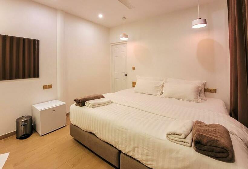 اتاق لوکس, Kingsway Thoddoo Maldives