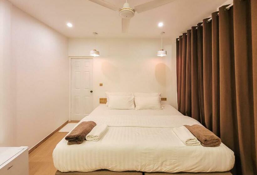 اتاق لوکس, Kingsway Thoddoo Maldives