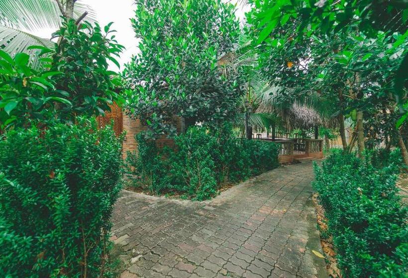 اتاق استاندارد با بالکن, Casa Eco Mekong Resort