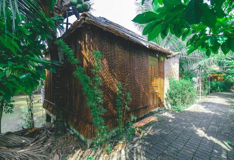 اتاق استاندارد با بالکن, Casa Eco Mekong Resort