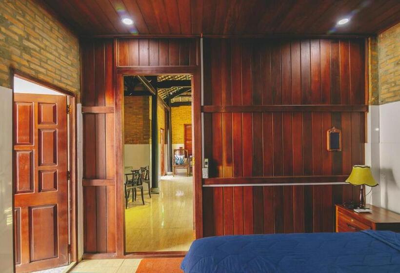 اتاق استاندارد با بالکن, Casa Eco Mekong Resort