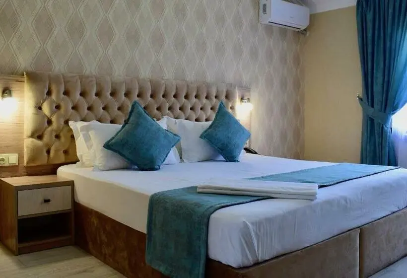 اتاق لوکس, Dostar Inn