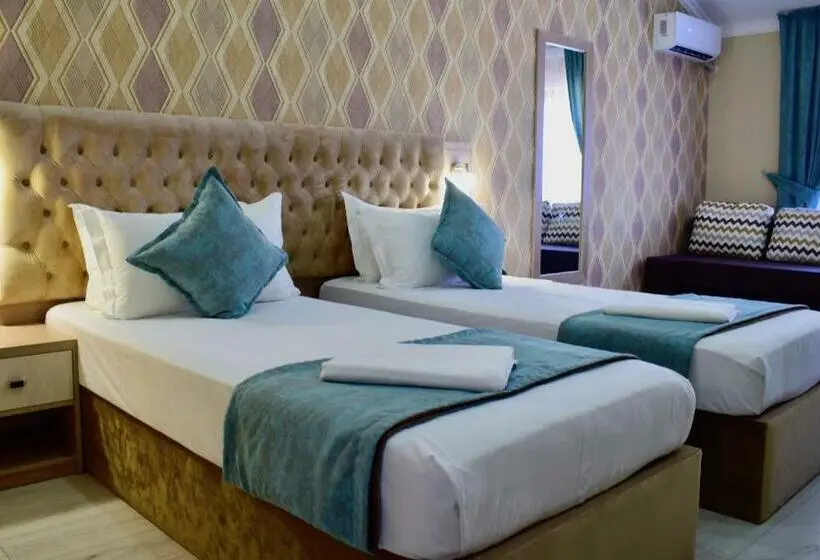 اتاق لوکس, Dostar Inn