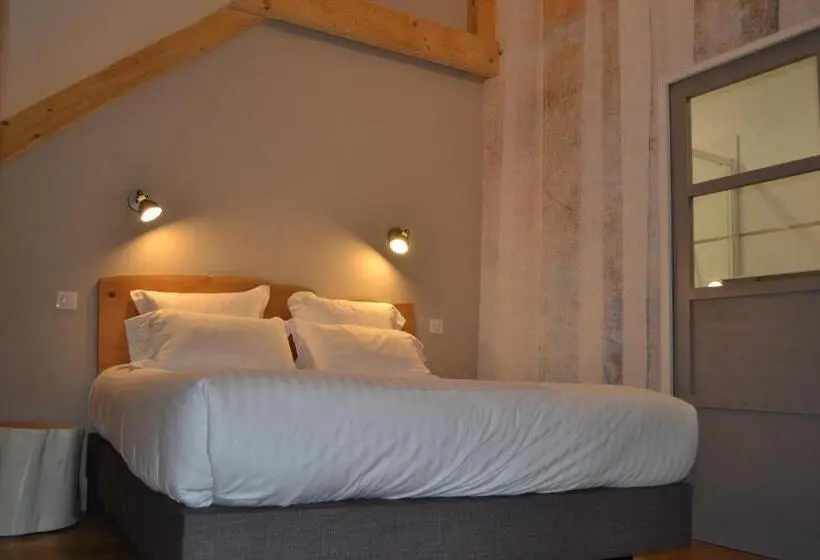 スタンダードルーム, Logis Auberge De Pont Calleck