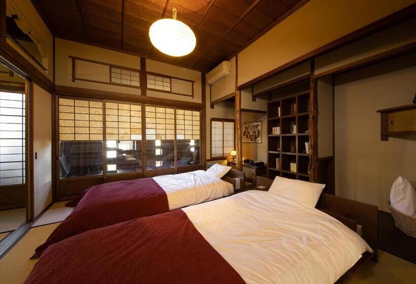 Habitación Deluxe, 内子の宿 こころ