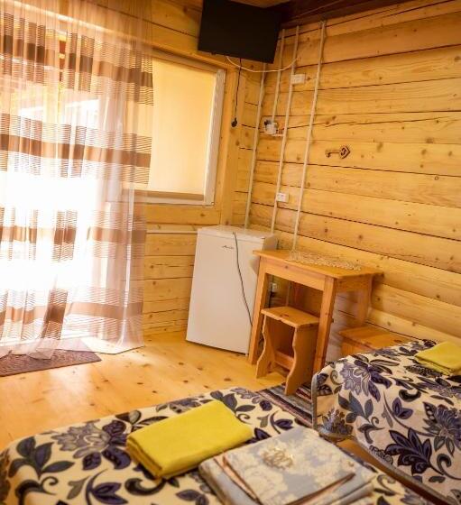 اتاق استاندارد با بالکن, Rybatska 7