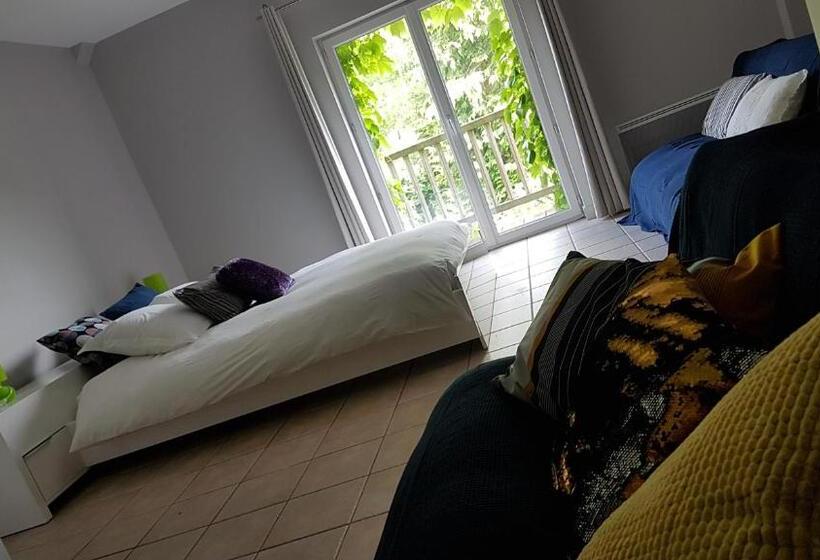 Номер Стандарт, Domaine Des Pêcheries