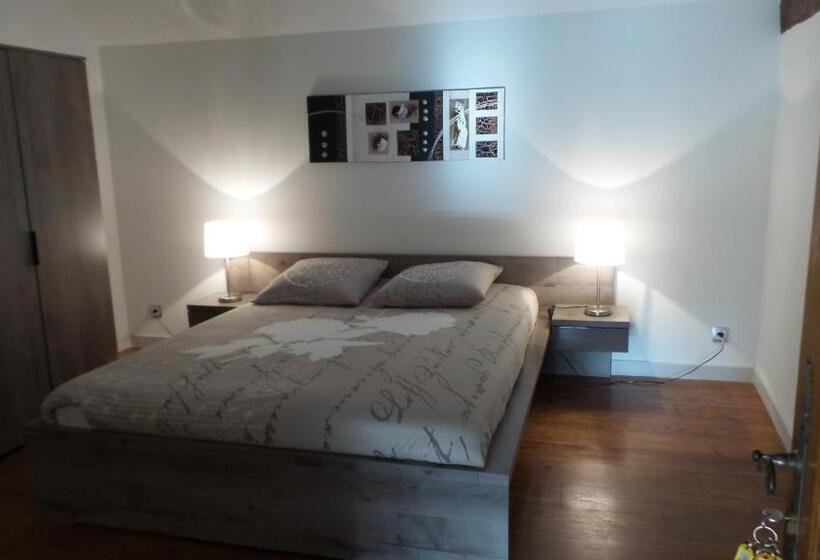 غرفة قياسية مطلّة علي الحديقة, La Petite Noue