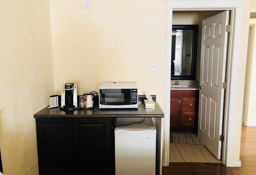 חדר אקונומי, Langham Motel