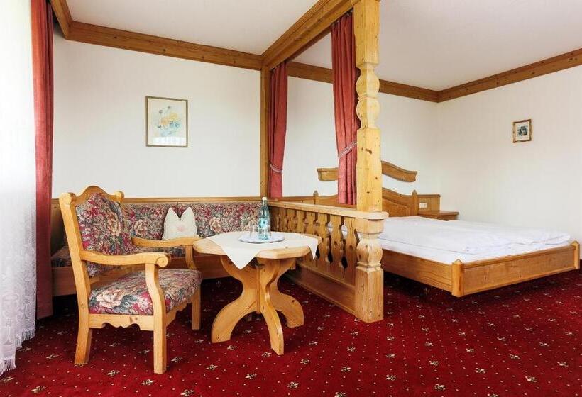 수피리어 룸, Sattelbogener Hof