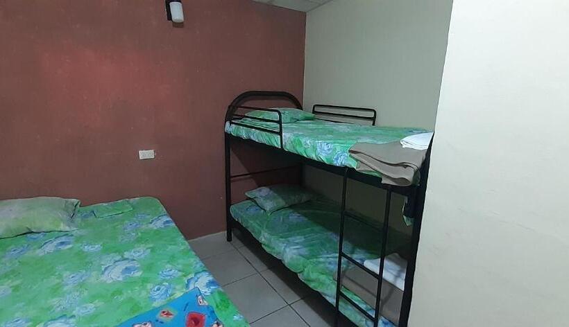 غرفة قياسية, Bosques Del Tibet