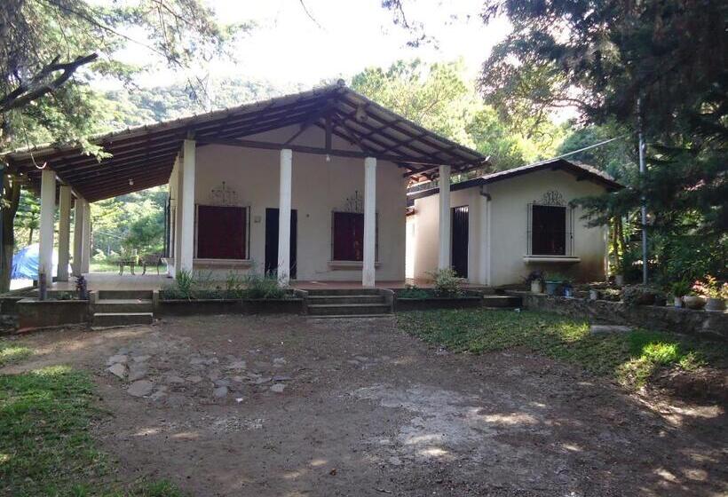 غرفة ديلوكس عائلية, Bosques Del Tibet