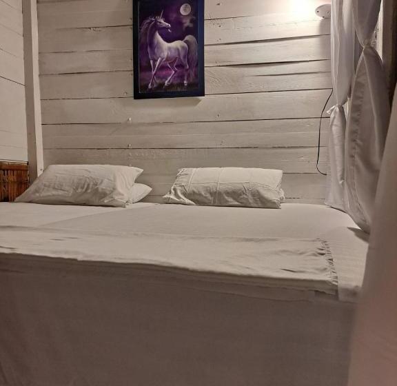 스위트 킹사이즈 침대, Gabarra Lodge