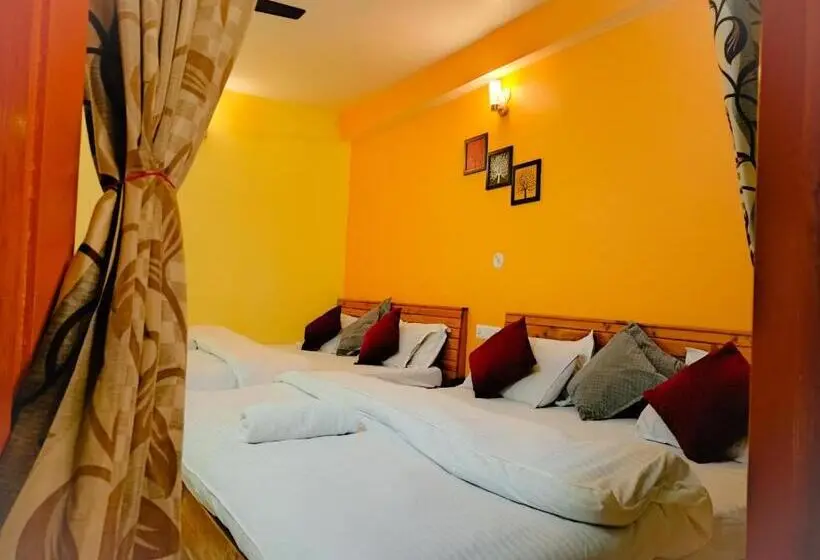 デラックスの4人部屋, Jmt Eco Binsar By Stayapart