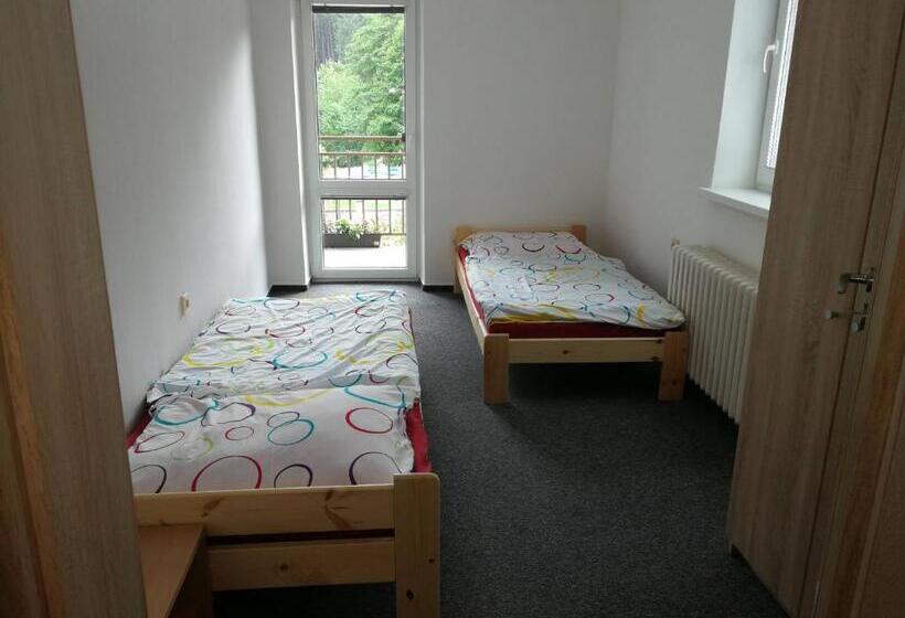 جناح غرفتين نوم, Penzion U Klujů