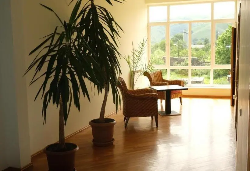Apartament Rodzinny, Ymca Spitak