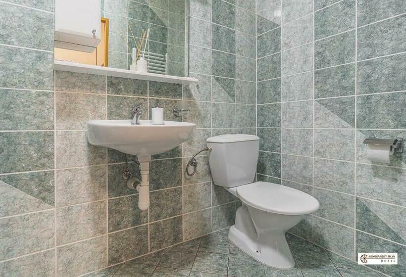Люкс, Nemojanský Mlýn