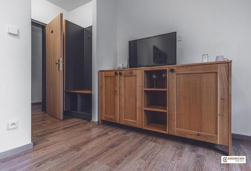 חדר דלוקס, Nemojanský Mlýn