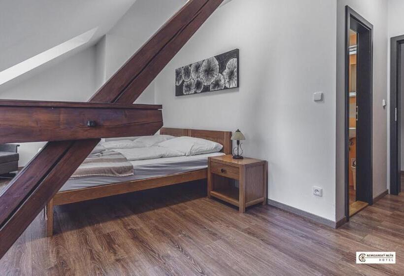 חדר דלוקס, Nemojanský Mlýn