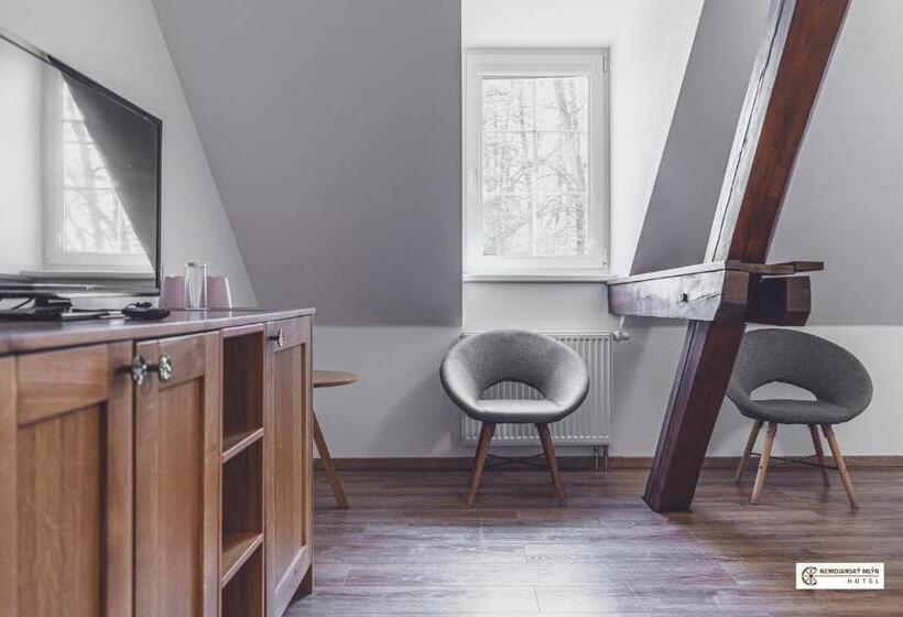 חדר דלוקס, Nemojanský Mlýn