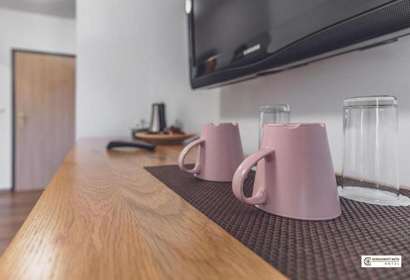 חדר דלוקס, Nemojanský Mlýn