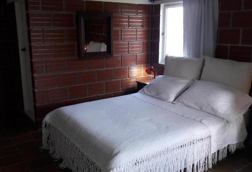 סוויטה עם ג'קוזי, Palestina Eco