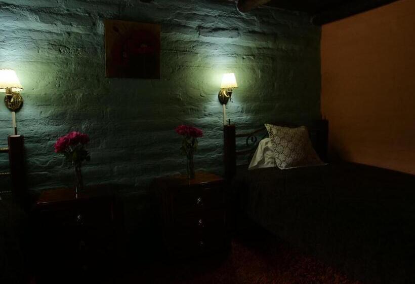 اتاق استاندارد با سرویس بهداشتی مشترک, Rondador Cotopaxi