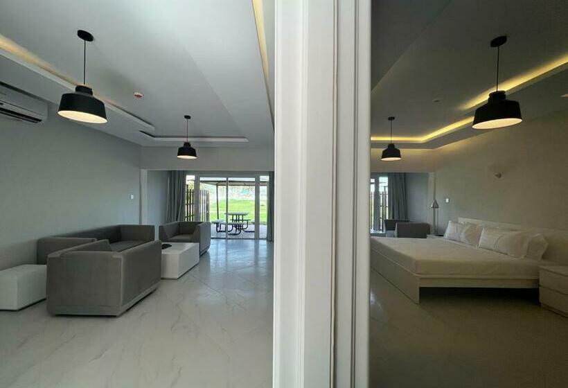 Номер Deluxe, Palm Beach Resort