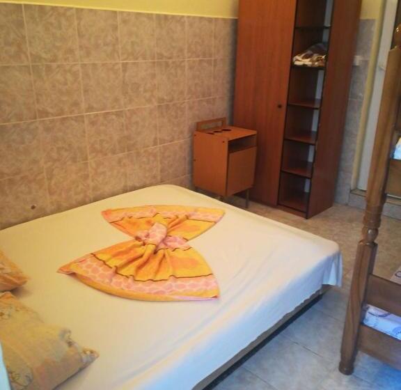اتاق استاندارد چهار تخته, Guesthouse Ada