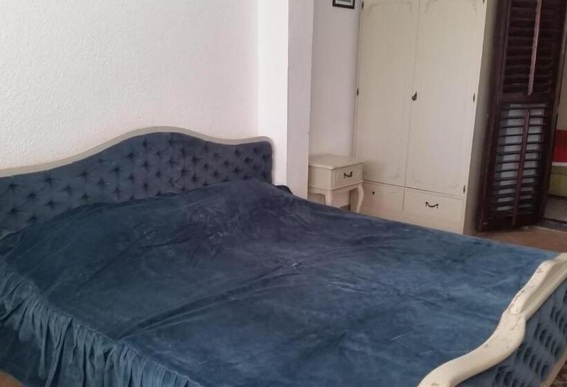 اتاق خانوادگی, Guesthouse Ada