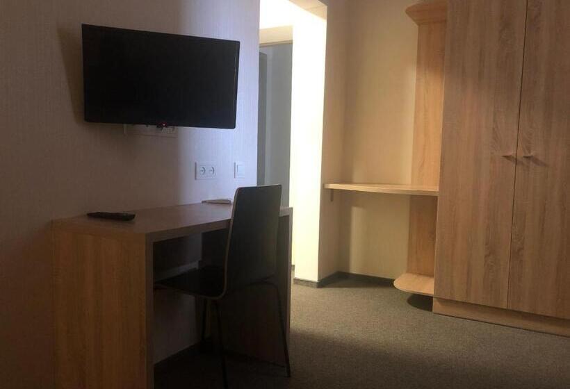 Номер Deluxe, U Fedora