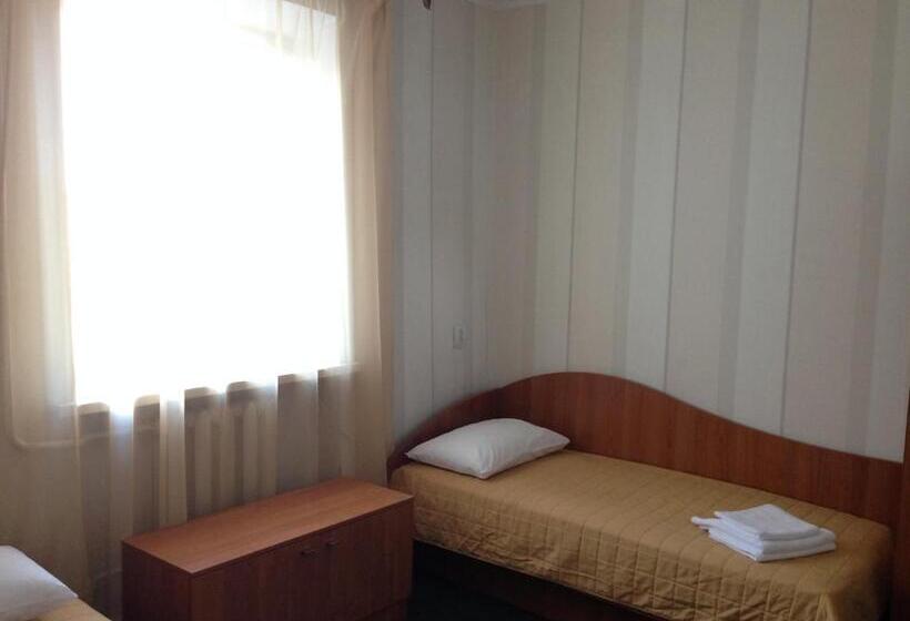 Номер Стандарт, U Fedora