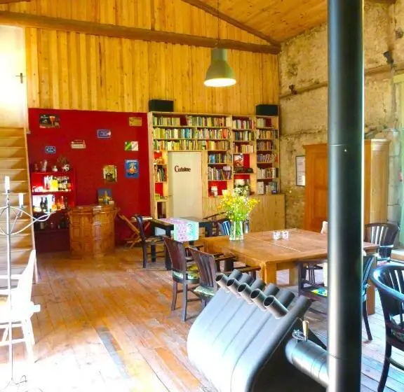 スタンダードルーム, Chambres D'hôtes La Fougeraie